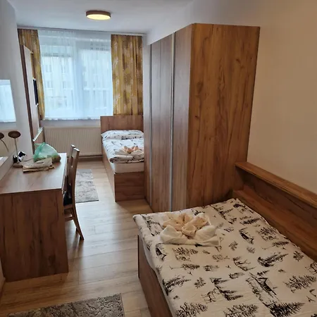 Apartmán Pod Lesom *